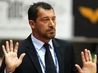 Ufuk Sarıca yerel yönetimlerin ilgisizliğinden şikâyetçi…