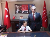 Uğur Yıldırım koltuğunu Çınar Ekmekçi’ye bıraktı