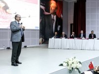 Üniversite-Sanayi İş Birliği İKÇÜ'DE tartışıldı