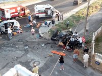 Urla 'da feci kaza: 2 Ölü, 16 yaralı!..