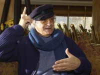 Usta şair Attila İlhan, şiir yarışmasıyla anılıyor