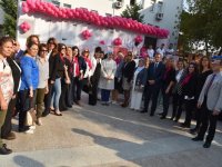 Vali eşi, kadınların sağlığı için Karşıyaka'da