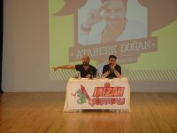 Vine fenomenleri öğrencilerle bir araya geldi