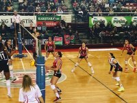Voleybolda Kaf Kaf tecrübesizlik kurbanı...