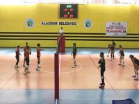 Voleybolda Karşıyaka Alaşehir'i yendi...