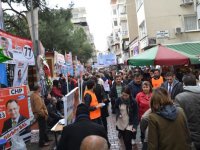 Yağmura rağmen demokrasi...