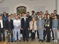 Yaşar Holding’den Pınar Karşıyaka’ya kutlama ve moral yemeği