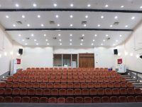 Yıldız Kenter Sahnesi yenilendi