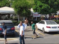 Zabıtaya palalı saldırı