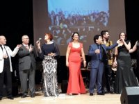 Zeki Müren Şarkılarını seslendirdiler 