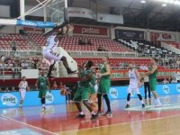 Zielona Gora'yı yenen Pınar Karşıyaka üçüncü oldu