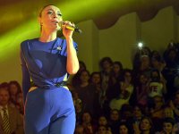 Ziynet Sali'ye İzmir'de büyük ilgi...