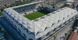 Karşıyaka'ya sezon açılışı için onay çıkmadı