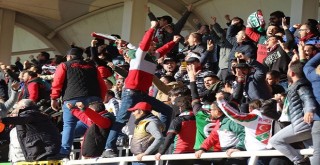Karşıyaka'ya futbolda seyircisiz oynama cezası