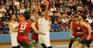 Karşıyaka Belediyespor final grubuna kalamadı