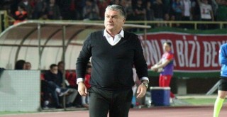 Toros: Futbolcularımızla yarım kalan bir işi bitirmek istiyorum