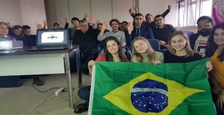 Karşıyaka'daki İngilizce Konuşma Kulübü çok sevildi