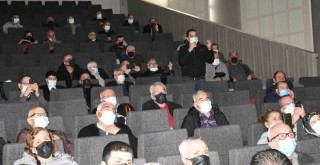 Karabağlar'da onaylanan plan vatandaşlarla değerlendirildi