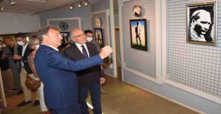 Geldikleri Gibi Giderler sergisi Bornova’da