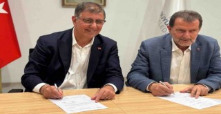 İZDENİZ’de TİS imzaları atıldı