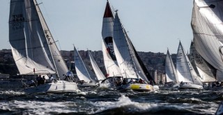 İzmir Körfezi’nde festival havası esiyor