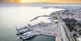 İzmir Türkiye’nin ilk elektrikli yolcu gemileri için harekete geçti