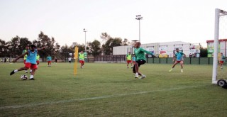 Karşıyaka ilk maç kabusunu yenmek istiyor