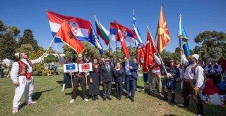 Soyer: Dünya barışına İzmir'de ses veriyoruz