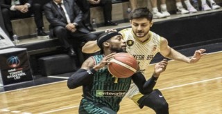 Bornova Belediyesi Karşıyaka, Balıkesir'de kazandı