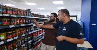 Otizmli gençler İZMAR’da iş başı yaptı