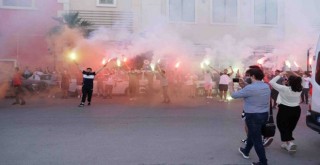 Pınar Karşıyaka'ya taraftarından coşkulu karşılama