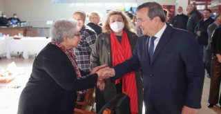 Başkan Batur kadın muhtarlarla bir araya geldi