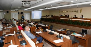 Karabağlar'da çocuklar için tablet dayanışması