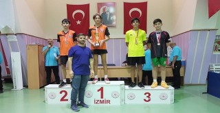 Bostanlıspor'a masa tenisinden 3.lük...