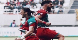 KSK'de Enes taraftarla barıştı...