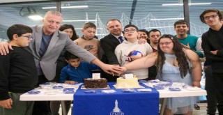 Havuz İzmir’de ''Sevgi Varsa Engel Yoktur''