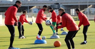 Karşıyaka ikinci yarı için start verdi