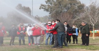 Orman yangınları söndürmeye Karşıyaka Kızılay’dan destek