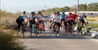 Karşıyaka Belediyespor Bisiklet Yol Yarış Takımı kuruldu