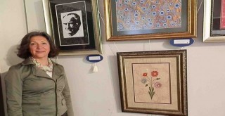 Ebru ustasından ''Renklerin Suyla Dansı'' sergisi