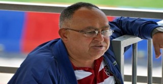 Karşıyaka'da Palaoğlu'ndan destek çağrısı