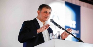 Başkan Tugay: Korkmayın yalnız değilsiniz