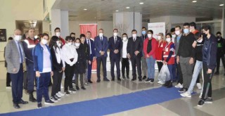 Türk Kızılay Karşıyaka'dan özel çocuklara destek