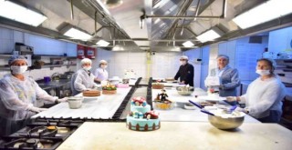 Pastacılara da Altın Bilezik