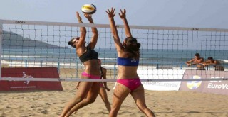 U-18 Avrupa Plaj Voleybol Şampiyonası başladı