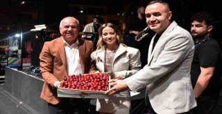 Kemalpaşa Altın Kiraz Kültür ve Sanat Festivali 50.kez düzenlendi