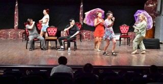 Yüzüncü yılında ''Lozan'' tiyatro sahnesinde