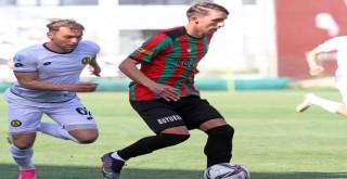 Karşıyaka evinde berabere...