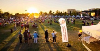 Karşıyaka'da çifte festival