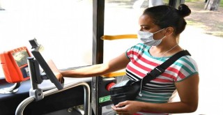 Virüssavar “güvenli otobüs” İzmirlilerin hizmetinde